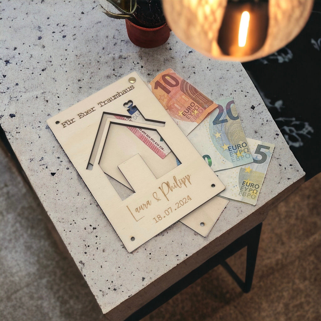 Geldgeschenk Hochzeit aus Holz | Personalisiertes Hochzeitsgeschenk mit Namen & Datum | Geschenk für Richtfest Reisekasse Hausbau Umzug