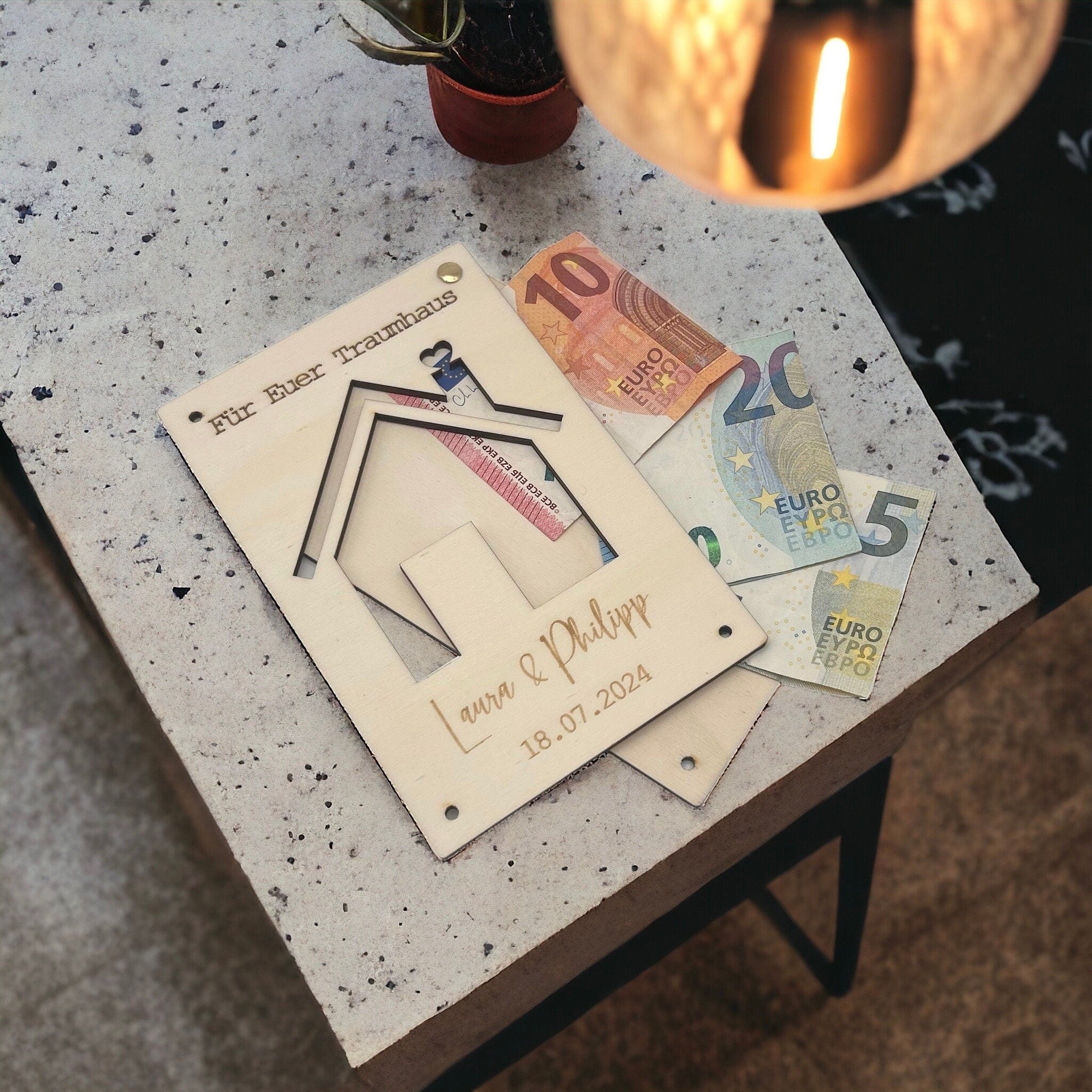 Geldgeschenk Hochzeit aus Holz | Personalisiertes Hochzeitsgeschenk mit Namen & Datum | Geschenk für Richtfest Reisekasse Hausbau Umzug
