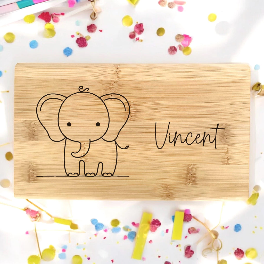 Schneidebrett Kinder Name Tiere Schnecke Geburtstag Geschenk Taufe Geburt Frühstücksbrett personalisiert Bambus Frühstücksbrettchen Bambus