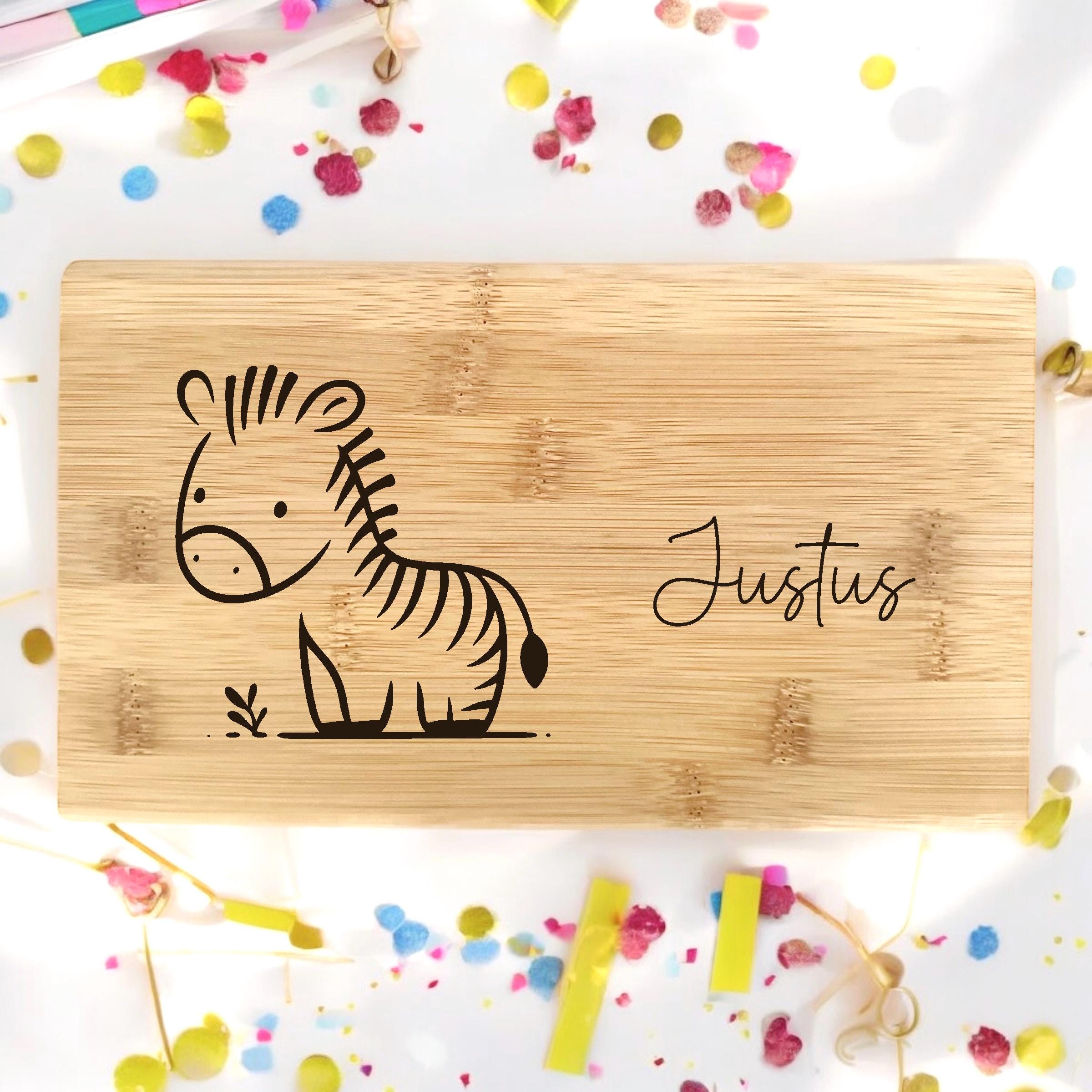 Schneidebrett Kinder Name Tiere Schnecke Geburtstag Geschenk Taufe Geburt Frühstücksbrett personalisiert Bambus Frühstücksbrettchen Bambus